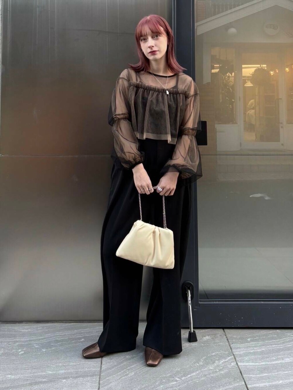 チュールブラウスSETベアサロペットを使った人気ファッション