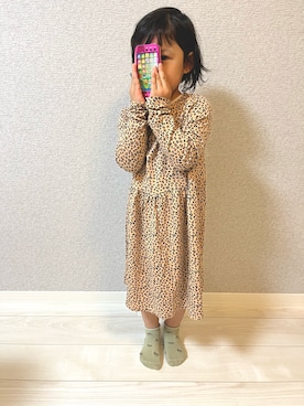 「H&M（エイチ・アンド・エム）のアイテム（ワンピース/ドレス）」を使った、azsさん（キッズ・110cm）の冬コーディネート