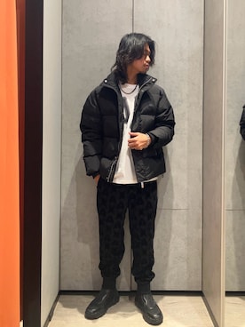 「ARMANI EXCHANGE（アルマーニエクスチェンジ）のアイテム（ダウンジャケット/コート）」を使った、TAKUYAさん（メンズ・174cm）の秋コーディネート