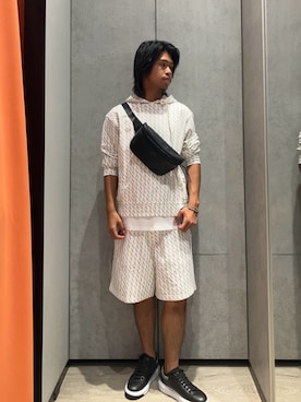 「ARMANI EXCHANGE（アルマーニエクスチェンジ）のアイテム（タンクトップ）」を使った、TAKUYAさん（メンズ・174cm）の夏コーディネート