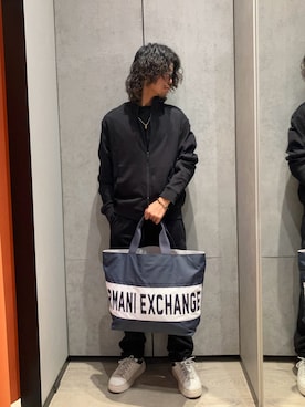 「ARMANI EXCHANGE（アルマーニエクスチェンジ）のアイテム（トートバッグ）」を使った、TAKUYAさん（メンズ・174cm）の冬コーディネート
