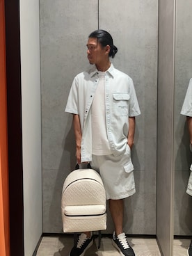 「ARMANI EXCHANGE（アルマーニエクスチェンジ）の【A|X アルマーニ エクスチェンジ】オールオーバーロゴ レースアップスニーカー（スニーカー、ブラック系）」を使った、TAKUYAさん（メンズ・174cm）の夏コーディネート