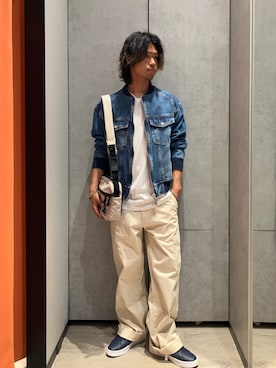 「ARMANI EXCHANGE（アルマーニエクスチェンジ）のアイテム（デニムジャケット）」を使った、TAKUYAさん（メンズ・174cm）の夏コーディネート
