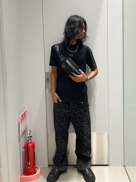 「アイテム（ボディバッグ/ウエストポーチ）」を使った、TAKUYAさん（メンズ・174cm）の秋コーディネート