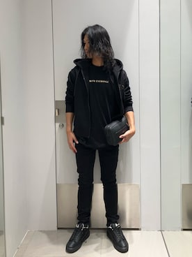 「アイテム（ポーチ）」を使った、TAKUYAさん（メンズ・174cm）の春コーディネート