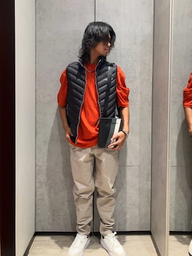 「ARMANI EXCHANGE（アルマーニエクスチェンジ）のアイテム（ダウンベスト）」を使った、TAKUYAさん（メンズ・174cm）の秋コーディネート