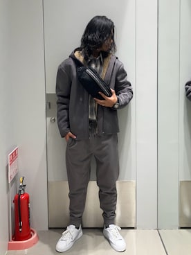 「ARMANI EXCHANGE（アルマーニエクスチェンジ）のアイテム」を使った、TAKUYAさん（メンズ・174cm）の秋コーディネート