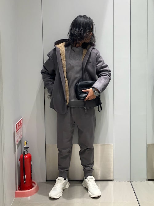 A|X アルマーニ エクスチェンジ】CL フェイクムートン×ボア フーデッド