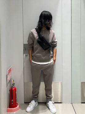 「アイテム（ボディバッグ/ウエストポーチ）」を使った、TAKUYAさん（メンズ・174cm）の冬コーディネート