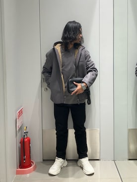 「アイテム（ポーチ）」を使った、TAKUYAさん（メンズ・174cm）の冬コーディネート