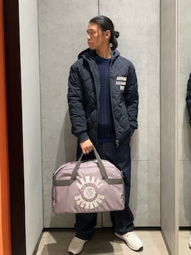 「アイテム（ボストンバッグ、ベージュ系）」を使った、TAKUYAさん（メンズ・174cm）の秋コーディネート
