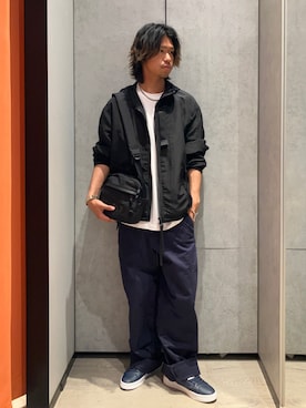 「ARMANI EXCHANGE（アルマーニエクスチェンジ）のアイテム（ナイロンジャケット）」を使った、TAKUYAさん（メンズ・174cm）の夏コーディネート
