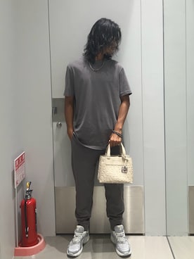 「アイテム（スウェットパンツ）」を使った、TAKUYAさん（メンズ・174cm）の秋コーディネート