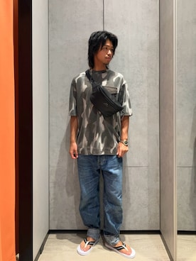 「ARMANI EXCHANGE（アルマーニエクスチェンジ）のアイテム（サンダル）」を使った、TAKUYAさん（メンズ・174cm）の夏コーディネート