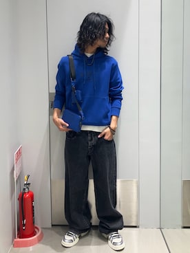 「ARMANI EXCHANGE（アルマーニエクスチェンジ）のアイテム（スウェット）」を使った、TAKUYAさん（メンズ・174cm）の春コーディネート