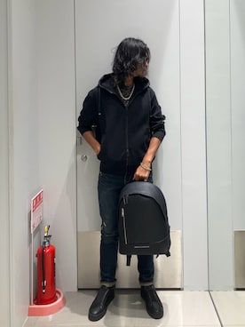 「ARMANI EXCHANGE（アルマーニエクスチェンジ）のアイテム」を使った、TAKUYAさん（メンズ・174cm）の秋コーディネート