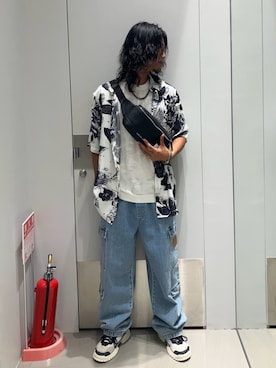 「アイテム（ボディバッグ/ウエストポーチ）」を使った、TAKUYAさん（メンズ・174cm）の秋コーディネート