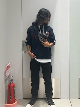 「アイテム（ボディバッグ/ウエストポーチ）」を使った、TAKUYAさん（メンズ・174cm）の秋コーディネート