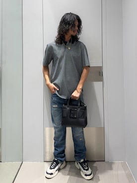 「ARMANI EXCHANGE（アルマーニエクスチェンジ）のアイテム（ハンドバッグ）」を使った、TAKUYAさん（メンズ・174cm）の春コーディネート
