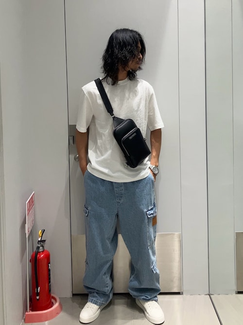 1703　アルマーニエクスチェンジ　ボディバッグ　ほぼ未使用 ARMANI EXCHANGE ウエストポーチ 「A|X アルマーニ