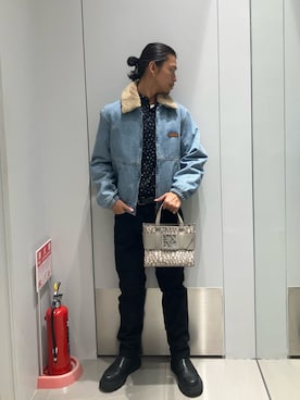 「ARMANI EXCHANGE（アルマーニエクスチェンジ）の【A|X アルマーニ エクスチェンジ】ボリュームソール レザー チェルシーブーツ（ブーツ）」を使った、TAKUYAさん（メンズ・174cm）の秋コーディネート