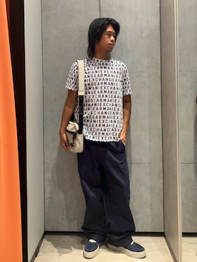 「ARMANI EXCHANGE（アルマーニエクスチェンジ）のアイテム（カーゴパンツ）」を使った、TAKUYAさん（メンズ・174cm）の夏コーディネート
