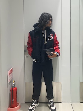 「アイテム（ボディバッグ/ウエストポーチ）」を使った、TAKUYAさん（メンズ・174cm）の冬コーディネート