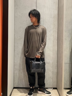 「ARMANI EXCHANGE（アルマーニエクスチェンジ）のアイテム（ハンドバッグ）」を使った、TAKUYAさん（メンズ・174cm）の夏コーディネート