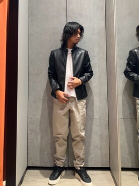 「ARMANI EXCHANGE（アルマーニエクスチェンジ）のアイテム（ノーカラージャケット）」を使った、TAKUYAさん（メンズ・174cm）の秋コーディネート