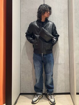 「ARMANI EXCHANGE（アルマーニエクスチェンジ）のアイテム（ニット/セーター）」を使った、TAKUYAさん（メンズ・174cm）の冬コーディネート