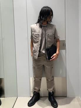 「ARMANI EXCHANGE（アルマーニエクスチェンジ）の【A|X アルマーニ エクスチェンジ】レースアップレザーハイカットスニーカー（スニーカー、ブラック系）」を使った、TAKUYAさん（メンズ・174cm）の春コーディネート