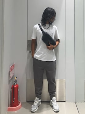 「アイテム（ボディバッグ/ウエストポーチ）」を使った、TAKUYAさん（メンズ・174cm）の冬コーディネート