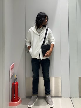 「ARMANI EXCHANGE（アルマーニエクスチェンジ）のアイテム」を使った、TAKUYAさん（メンズ・174cm）の秋コーディネート