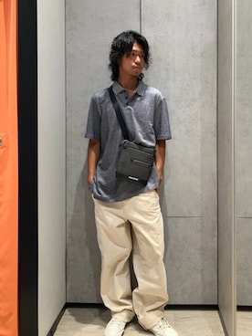「ARMANI EXCHANGE（アルマーニエクスチェンジ）のアイテム（カーゴパンツ）」を使った、TAKUYAさん（メンズ・174cm）の夏コーディネート