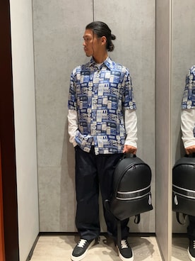 「ARMANI EXCHANGE（アルマーニエクスチェンジ）の【A|X アルマーニ エクスチェンジ】オールオーバーロゴ レースアップスニーカー（スニーカー、ブラック系）」を使った、TAKUYAさん（メンズ・174cm）の夏コーディネート