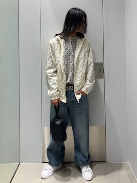 「ARMANI EXCHANGE（アルマーニエクスチェンジ）の【A|X アルマーニ エクスチェンジ】＜オンライン限定＞AXロゴ レースアップスニーカー（スニーカー、ホワイト系）」を使った、TAKUYAさん（メンズ・174cm）の夏コーディネート