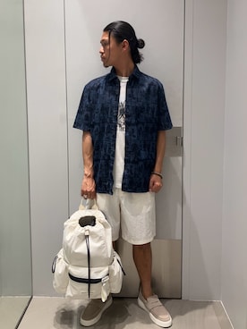 「ARMANI EXCHANGE（アルマーニエクスチェンジ）の【A|X アルマーニ エクスチェンジ】スエード ローファースニーカー（スニーカー、ベージュ系）」を使った、TAKUYAさん（メンズ・174cm）の春コーディネート