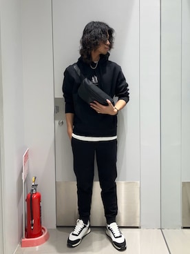「ARMANI EXCHANGE（アルマーニエクスチェンジ）のアイテム」を使った、TAKUYAさん（メンズ・174cm）の秋コーディネート