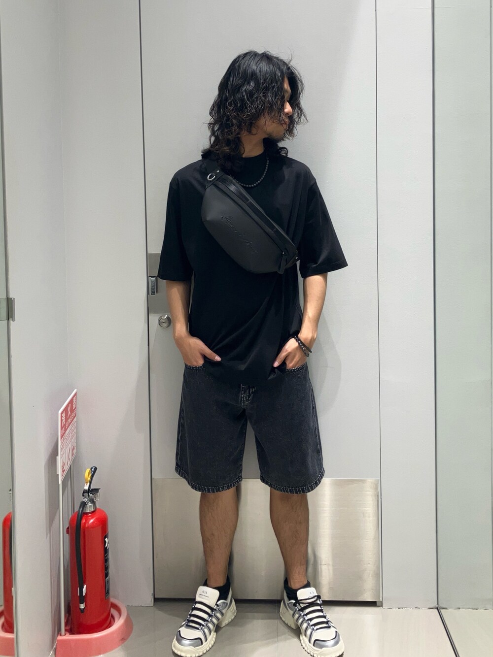 y様♡ARMANI EXCHANGE　上下コーデ　袖ロゴラインが激かわ♡　コーデ ARMANI EXCHANGEのアイテムを使った「おしゃれさんと繋がりたい