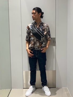 「ARMANI EXCHANGE（アルマーニエクスチェンジ）のアイテム」を使った、TAKUYAさん（メンズ・174cm）の春コーディネート