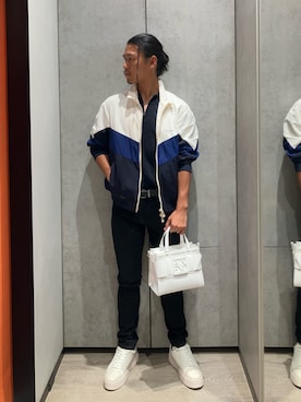 「ARMANI EXCHANGE（アルマーニエクスチェンジ）の【A|X アルマーニ エクスチェンジ】カラーブロック ナイロンジャケット（ナイロンジャケット、ホワイト系）」を使った、TAKUYAさん（メンズ・174cm）の夏コーディネート