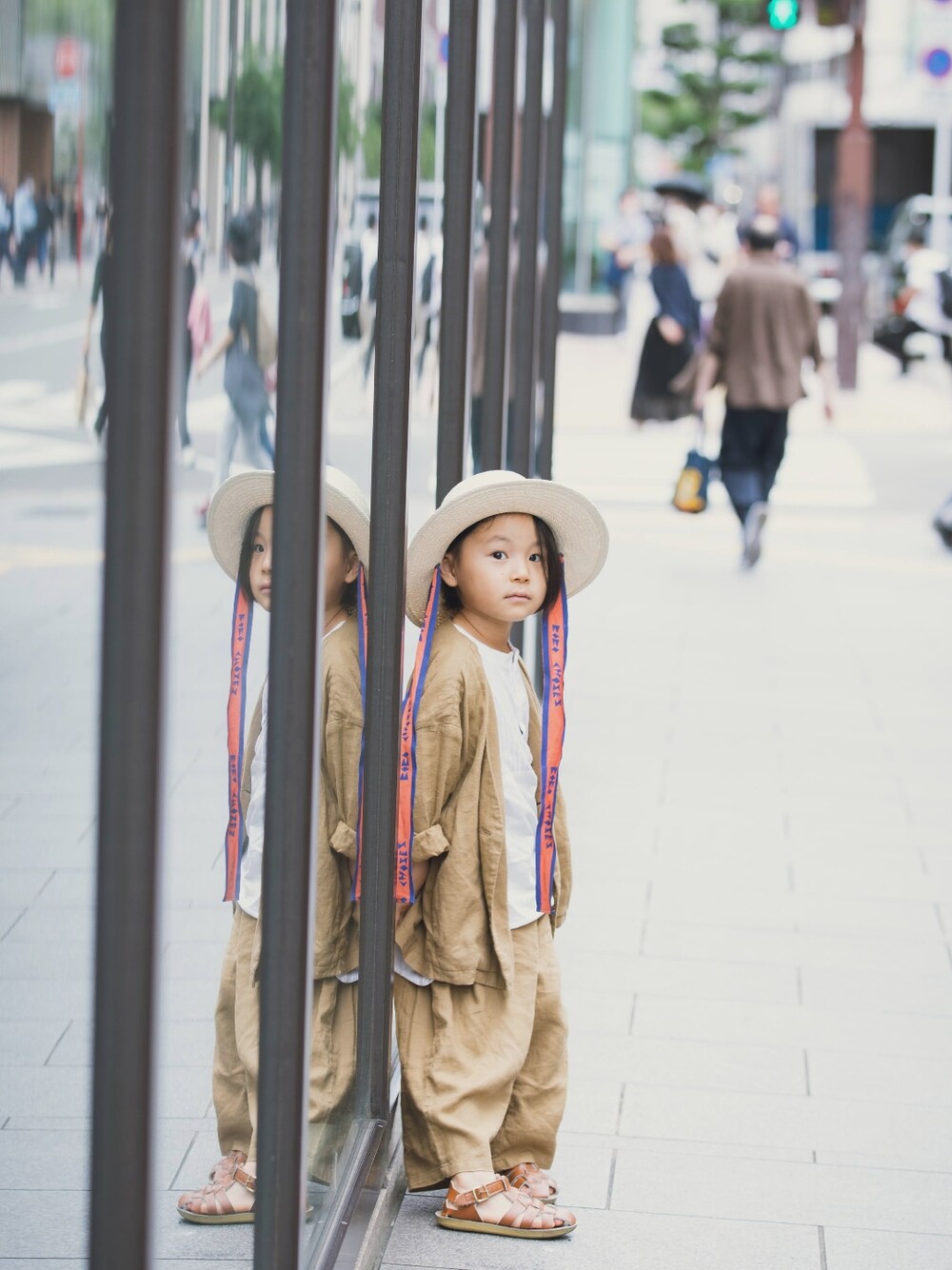 「リネン、セットアップ、麦わら帽子、夏コーデ、キッズファッション、男の子コーデ、おしゃれさんと繋がりたい、プチプラコーデ、シンプル、LOWRYS FARM」｜「BOBO CHOSESのアイテム（ハット、ベージュ系）」を使った、sachiさん（キッズ・110cm）の夏コーディネートの1枚目の写真