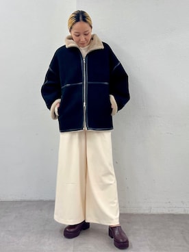 「アイテム（その他アウター、ブラック系）」を使った、yukaさん（レディース・160cm）の秋コーディネート