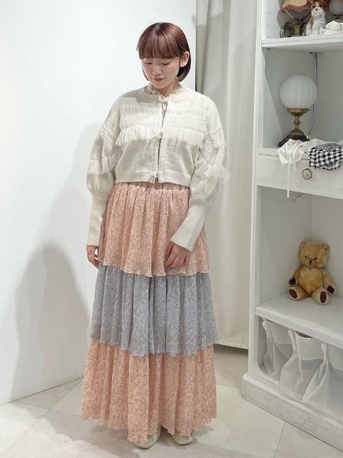 merry jennyのfluffy frill topsを使ったコーディネート（ZOZOTOWN Yahoo!店）