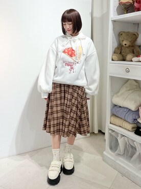 「merry jenny（メリージェニー）のアイテム（スウェット）」を使った、seinaさん（レディース・153cm）の秋コーディネート