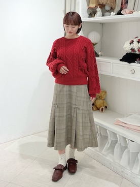 「ケーブルニット」｜「アイテム（ローファー）」を使った、seinaさん（レディース・153cm）の春コーディネート