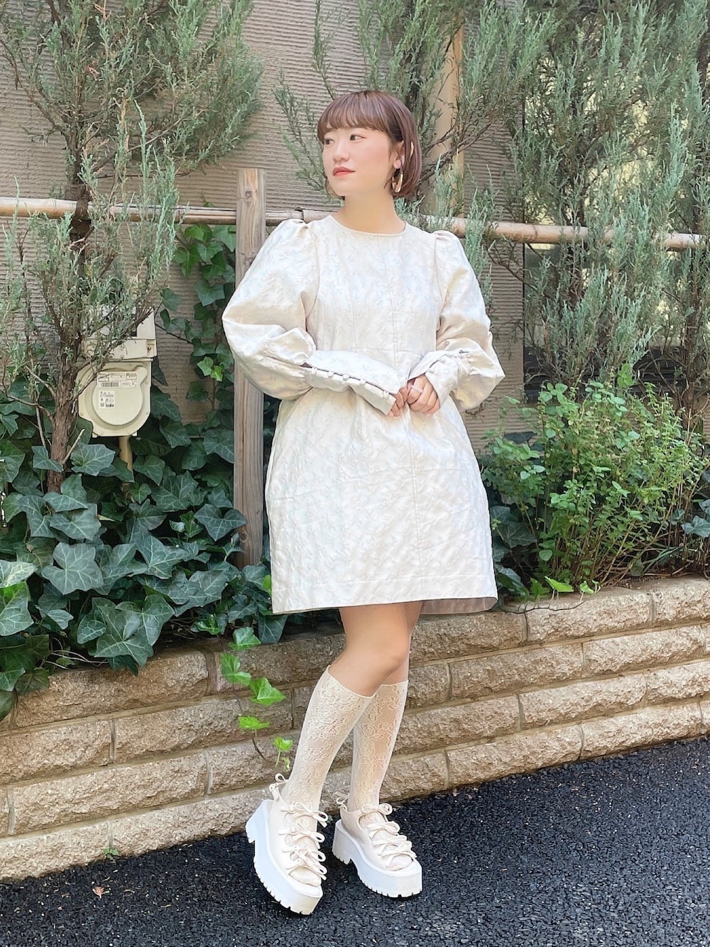 flower ジャガード パフミニワンピースmerry Jenny