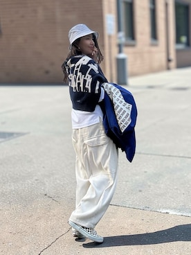 「アイテム（ナイロンジャケット）」を使った、toshikoshiさん（レディース・160cm）の春コーディネート