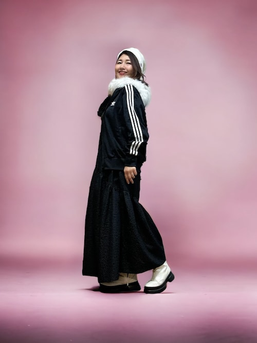 adidas（アディダス）の「アディカラー クラシックス ファイヤー