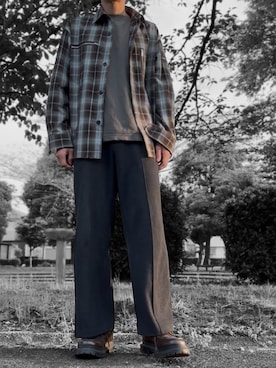 「UNIQLO（ユニクロ）のアイテム（Tシャツ/カットソー、グレー系）」を使った、コユッキーさん（メンズ・170cm）の夏コーディネート